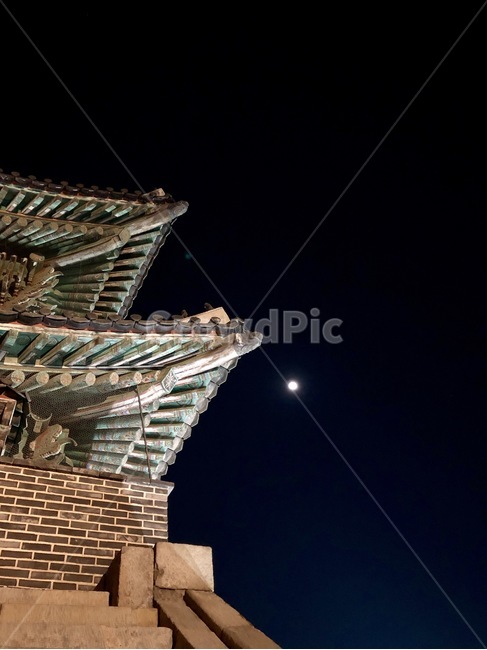 달,달빛,보름달,화성,성,수원,수원화성,야경,밤,풍경,nightscape,night,landscape,한국전통,한국문화,korean traditional,korean culture,건축물,건물외관,exterior,building,structure,architecture,construction,건물