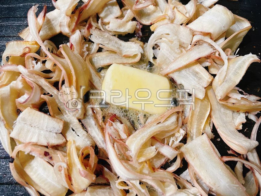 Unsalted butter grilled squid,Grilled planed squid,Butter grilled squid,octopus,salted butter,Butter Squid,dried fish,Butter grilled,Octopus Slice,Salted potion butter,Potion Butter,Sliced fish slices,roast,dry snacks,butter,Squid and thin squid,Unsalted 
