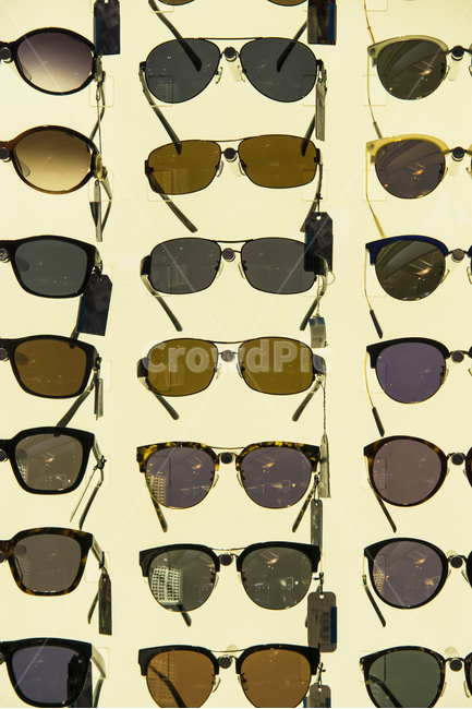 썬글라스,여름,안경,패션,패션안경,적외선,차단,교정,측정,난시,근시,돋보기,진열,상품,패션스타일,의상,fashion,style,쇼핑,shopping,사물,물건,오브젝트,thing,object,matter