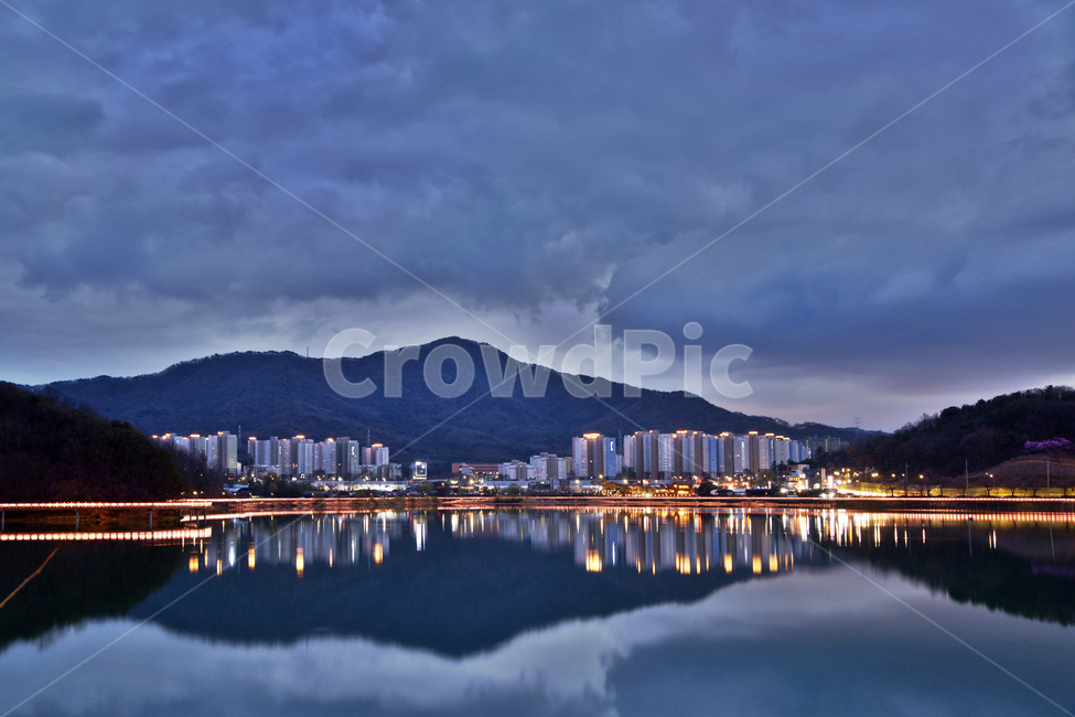 백운호수,탐방로,호수,야경,구름,조명,반영,백운산,아파트,야경,밤,풍경,nightscape,night,landscape,도시,city,한국도시풍경,한국도시경관,korea cityscape,nature,자연,outdoors,옥외,water,물,mountain,산,mountain range,산맥