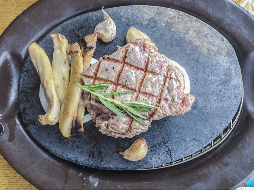 스테이크,고기,음식,맛집,바베큐,회식,소고기,양식,구이,식사,요리,음식,식재료,요리,food,cook,meal,dishes,food reserves,양식,서양음식,서양요리,western food,western dishes,western meal,western cook