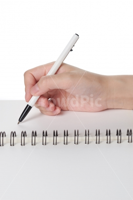 손,스케치,볼펜,흰색배경,여자손,검정색,노트,연습장,오른손,오른팔,손가락,손톱,손목,쓰다,기록하다,메모,사람,인물,인간,human,person,신체일부,몸,body,손,제스처,표시,손짓,표현,gesture,hand,sign,expression,비즈니스,사업,business,service,work,교육,학교,공부,education,learning,study,school,연출,컨셉,콘셉,direction,concept,누끼,remove background