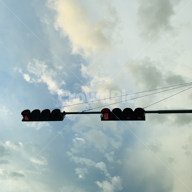 신호등,하늘,구름,빨간불,sky,cloud