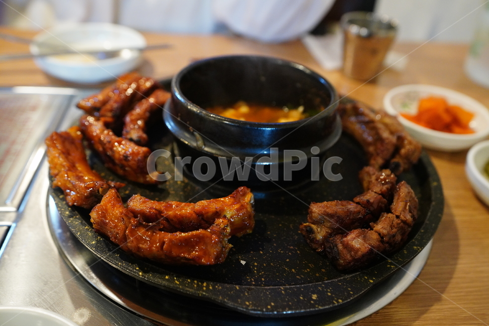 등갈비,육식,육류,안주,먹거리,음식,푸드,식사,찌개,food,meal,음식,식재료,요리,food,cook,meal,dishes,food reserves,육류,고기,meat