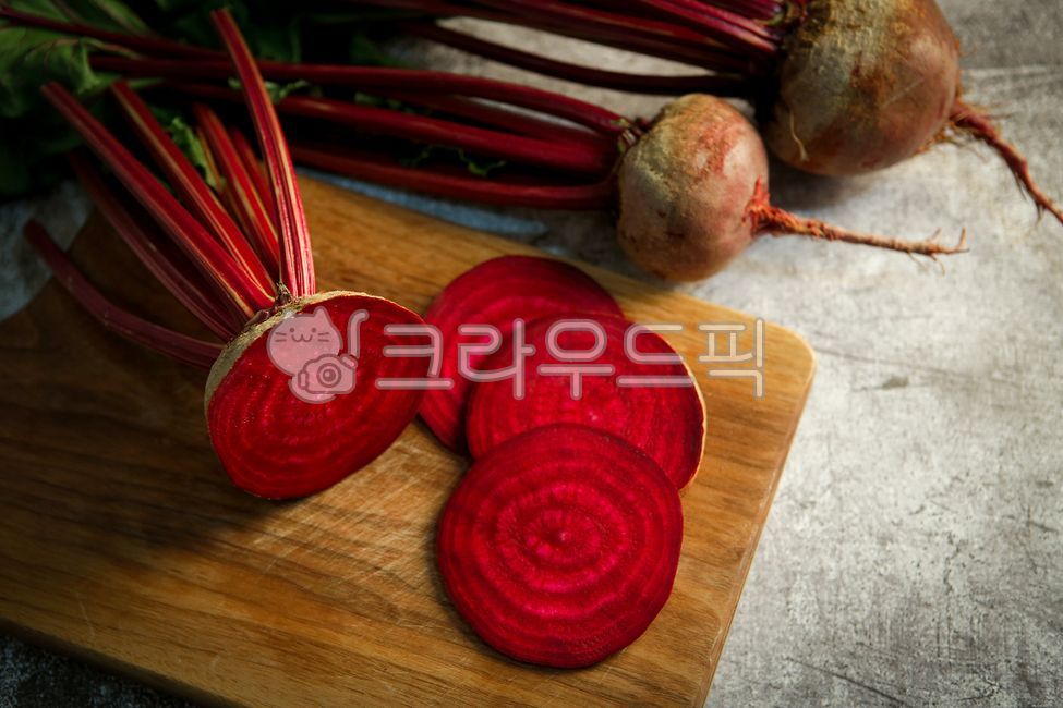 비트,beet,레드비트,채소,야채,음식,도마,자른비트,빨간,red,건강식,건강식품,레드,샐러드재료,생식,먹거리,신선한,식재료,농작물