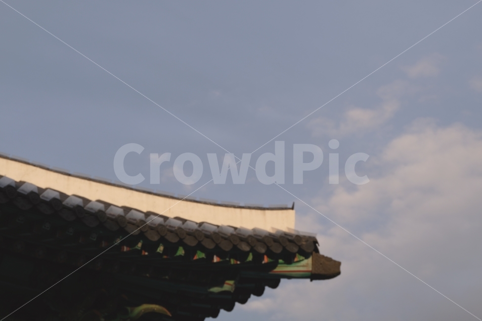 한국전통건물,기와집,기와,한국옛건축물,한국전통건축물,전통건물,전통건축물,하늘,구름,용두산공원,부산,부산여행,건축물,건물외관,exterior,building,structure,architecture,construction,한국전통,한국문화,korean traditional,korean culture