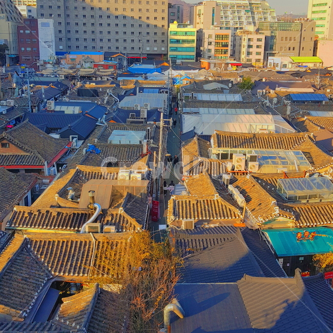 한옥마을,익선동,한국적인,노을,한옥,풍경,한국도시풍경,한국도시경관,korea cityscape
