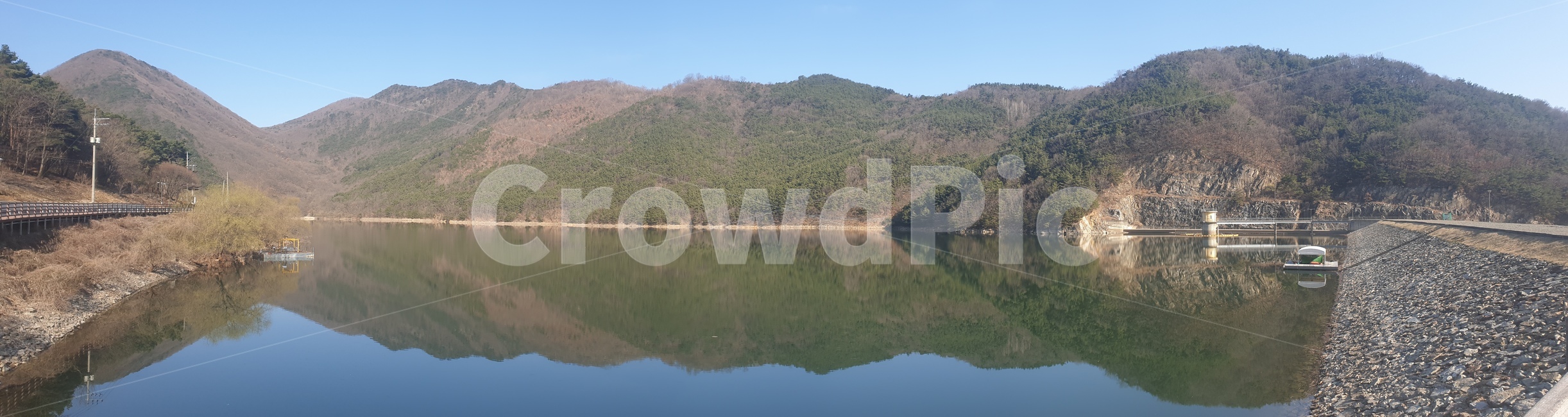 nature,자연,outdoors,옥외,교통,transportation,물,water,댐,저수지,맑은,peaceful,평온한,풍경,시골,조용한,산책로