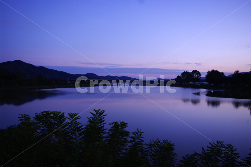 강,하늘,구름,풍경,노을,일몰,sunset,다리,자연,풍경,nature,landscape,water,물,outdoors,옥외