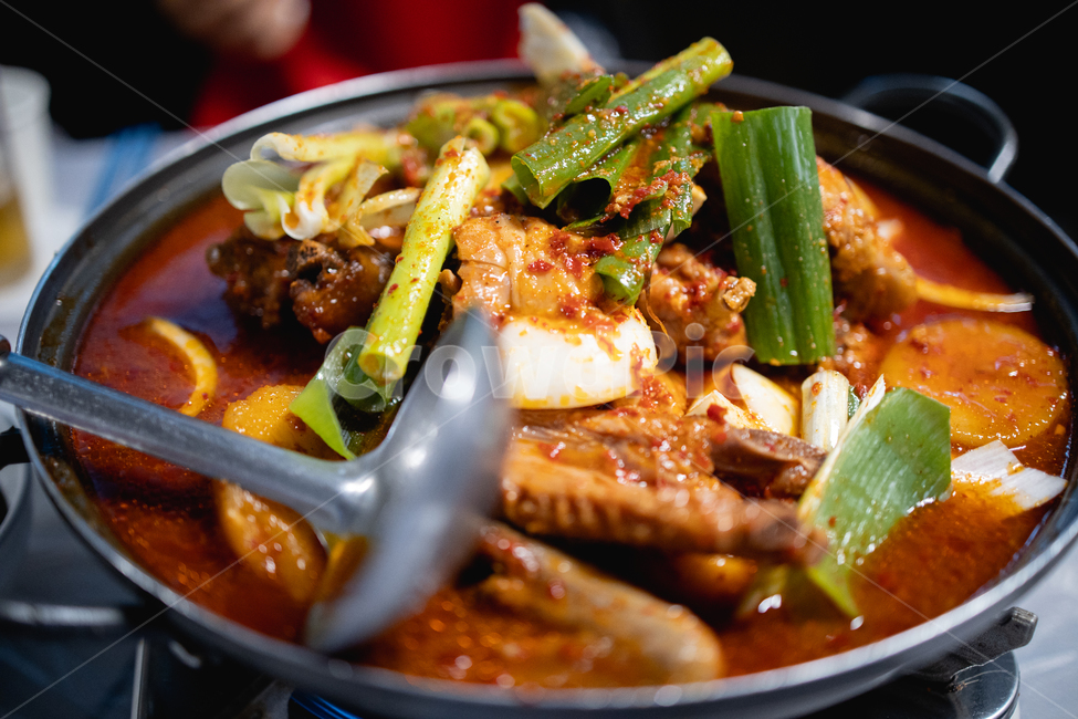 닭볶음탕,닭도리탕,백숙,토종닭,몸보신,파,국물