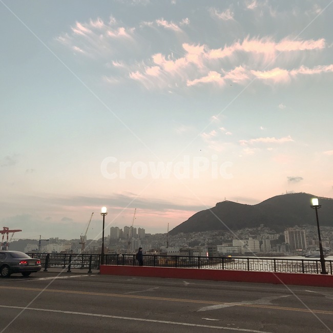 노을,바다,다리,도시,풍경