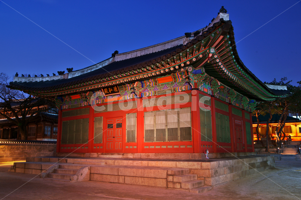 덕홍전,덕수궁,접견실,1906년건립,고종,야경,밤,풍경,nightscape,night,landscape,한국전통,한국문화,korean traditional,korean culture,랜드마크,landmark,tourist attraction,한국랜드마크,한국관광지,한국명소,korea landmark,korea tourist attraction,건축물,건물외관,exterior,building,structure,architecture,construction,worship,예배,shrine,신사,pagoda,탑,건물