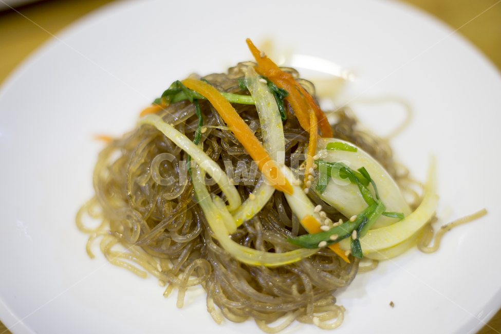 잡채,음식,반찬,요리,면요리,쿡,cook,dish,food,japchae,당근,채소,음식,식재료,요리,food,cook,meal,dishes,food reserves,한식,한국음식,한국요리,korean food,korean dishes,korean meal,korean cook