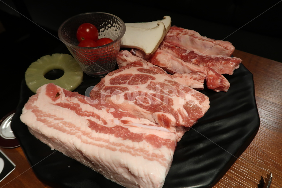 삼겹살,목살,돼지고기,고깃집,구이,음식,식재료,요리,food,cook,meal,dishes,food reserves