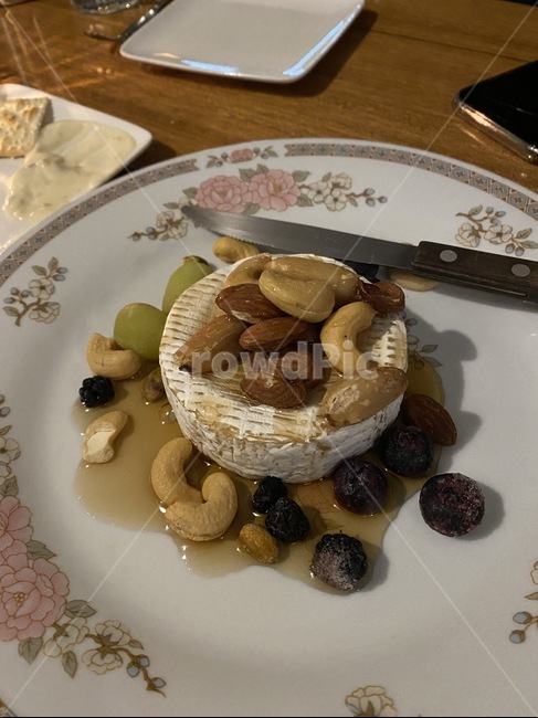 와인바,치즈,치즈구이,플레이팅,견과류,음식