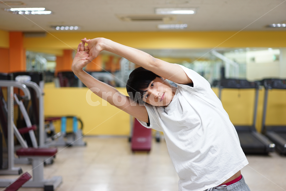 운동,남자,맨손체조,체조,스트레칭,체력단련,헬스,헬스장,자기관리,몸관리,트레이닝,남성,사람,인물,인간,human,person,남성,남자,man,male,건강,헬스웨어,헬스케어,healthware,health care