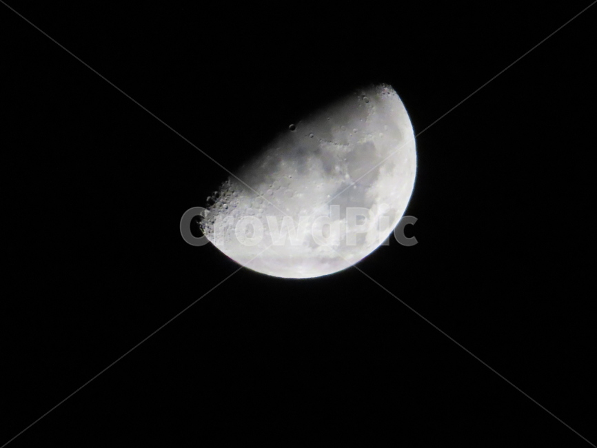 어둠,밤,빛나다,달,반달,초승달,검은색,회색,표면,아름다움,dark,night,klein,moon,halfmoon,crescentmoon,black,gray,surface,beauty