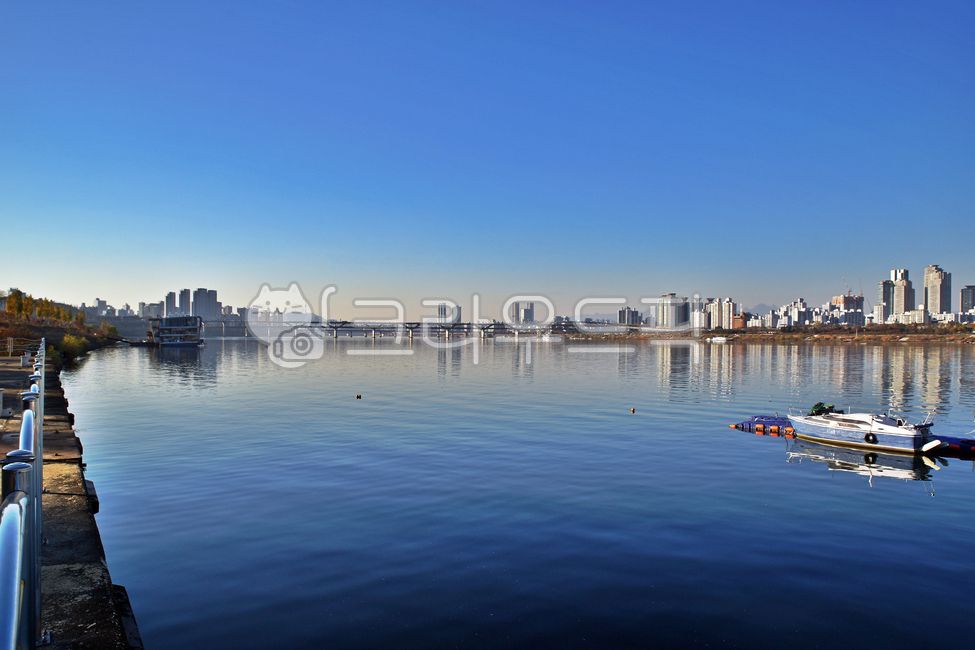 한강,한강변,잠실둔치,서울,한강공원,산책로,보트