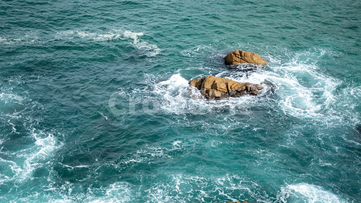 바다,sea,대양,ocean,물,자연,푸르른,파란,바위,돌,파도