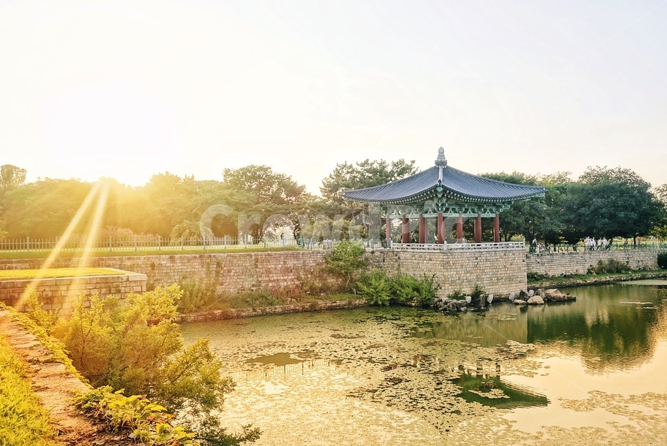 전통적인,동양적,건축물,노을,풍경,한국전통,한국문화,korean traditional,korean culture,건축물,건물외관,exterior,building,structure,architecture,construction