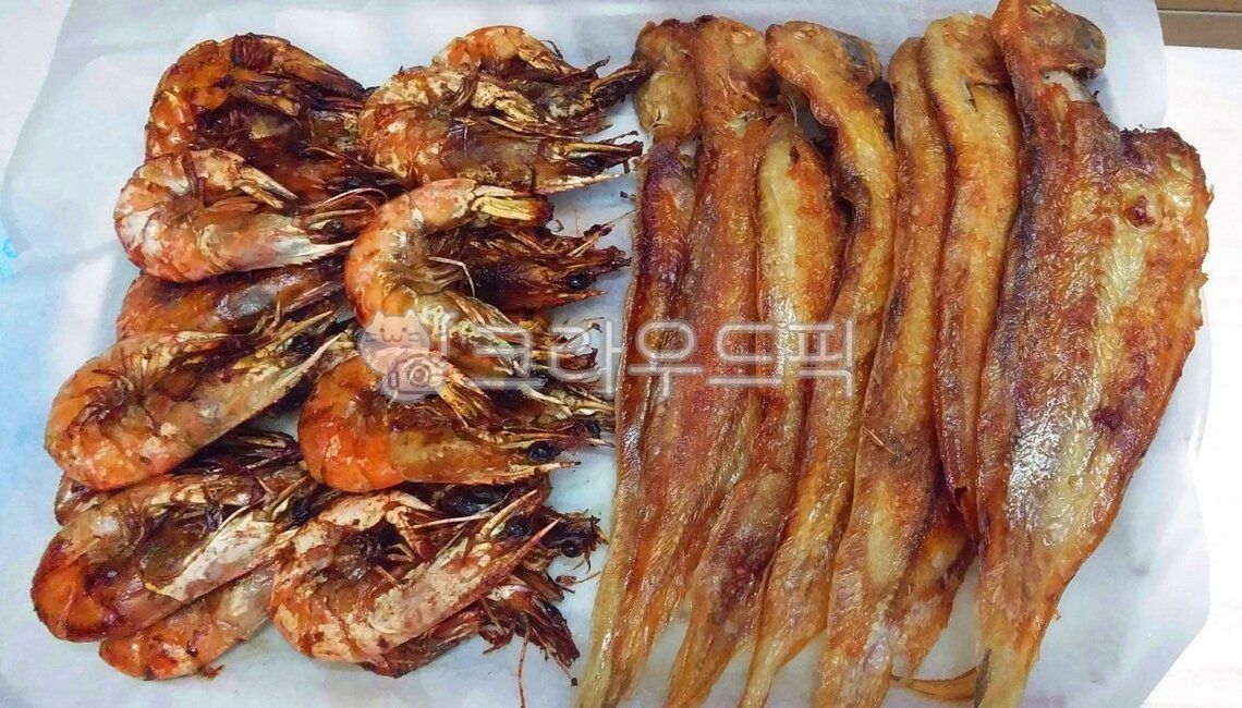 박대구이,생선구이,구이,새우구이,새우튀김,튀김,새우,박대,서대구이,서대,박대튀김,서대튀김,생선튀김,기름진,생선,노릇노릇,밥도둑,밥반찬,집밥,반찬,해물,해산물,한식,한국음식,한국요리,수산물,안주,술안주,음식,요리,식사,식재료,먹방,meal,food,dish,koreanfood,seafood