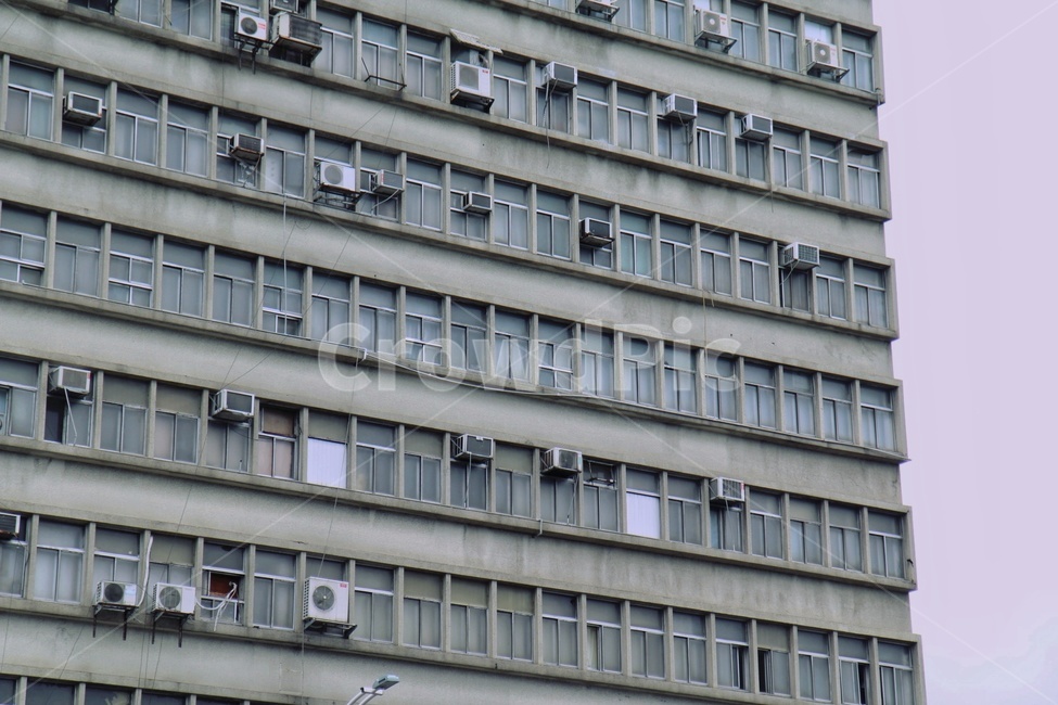 실외기,건물,창문,하늘,에어컨,건축물,건물외관,exterior,building,structure,architecture,construction