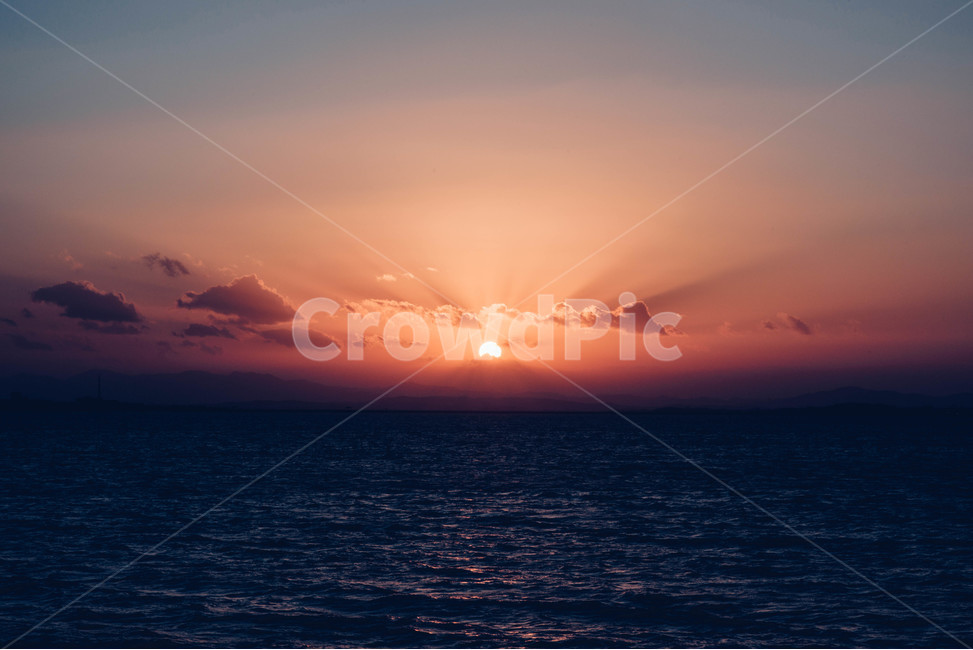 sunset,sundown,sun,해,햇빛,노을,저녁,초저녁,붉은노을,붉다,구름,낙조,일몰,자연,풍경,nature,landscape,감성,sensible,feeling,색깔,색상,색채,색감,color sense,color sensitivity,feeling of color,outdoors,옥외,sunlight,dusk,황혼,dawn,새벽,red sky,붉은 하늘,sky,하늘