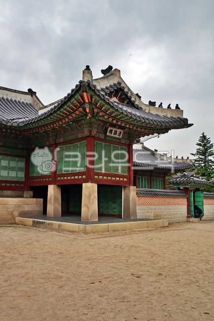 Joseon Dynasty,Gyeongbokgung,Northern Palace,Palace,full width,vigilantism,Cheongyeonru