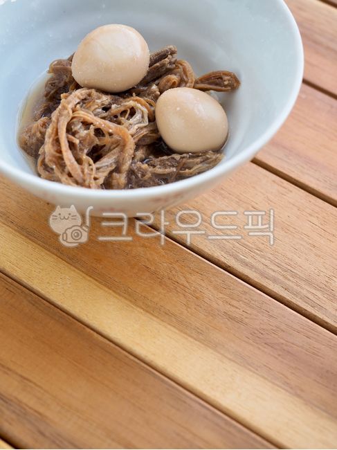 소고기,소고기장조림,장조림,한식,아시아음식,한국음식,밑반찬,간장조림,반찬,단백질,소고기간장조림,쇠고기,음식,저녁식사,고기,소스,간장,배경,식사,요리,소고기요리,beefstew,jangjorim,asianfood,koreanfood,sidedish,protein,beefsoysauce,beef,food,dinner,meat,sauce,soysauce,background,meal,cooking,beefdish,메추리알,quaileggs,음식,식재료,요리,food,cook,meal,dishes,food reserves