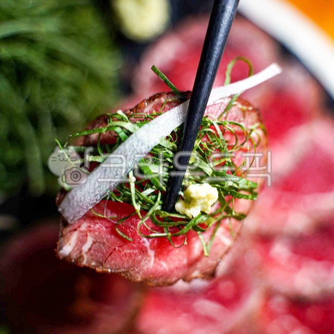 tataki,meat,Beef tataki,food
