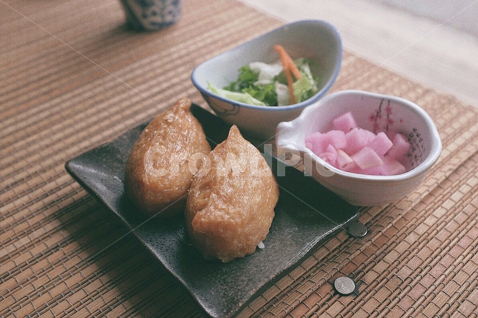 음식,감성사진,밥,초밥,유부초밥,색감,필름,푸드,food,emotion,rice,sushi,color,film,cooking,음식,식재료,요리,food,cook,meal,dishes,food reserves,일식,일본음식,일본요리,Japanese food,Japanese dishes,Japanese meal,Japanese cook,감성,sensible,feeling