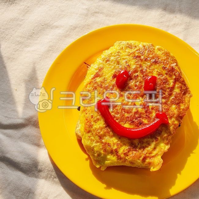 스마일,smile,계란말이,오무라이스,햇살,아침,아침밥,요리,음식,food,노란색,yellow