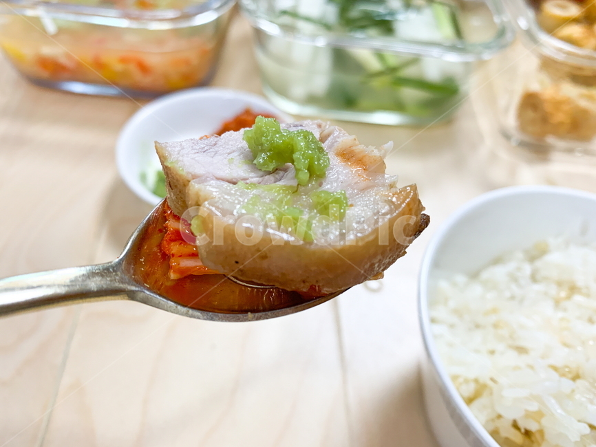 수육,돼지고기,돼지고기핏물,음식,food,pork,돼지고기앞다리살,앞다리살,한식