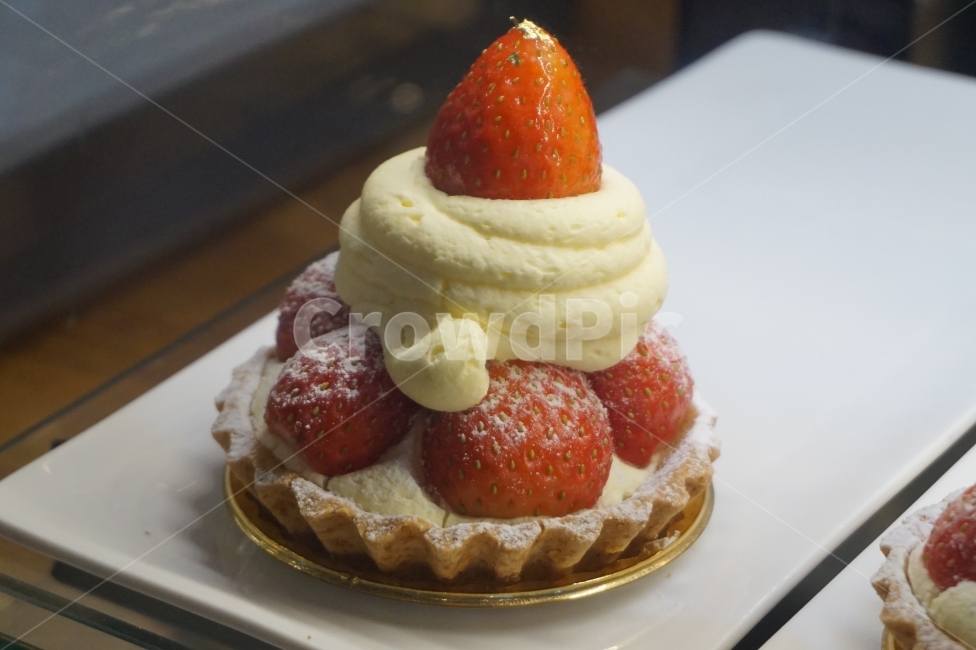 디저트,음식,딸기,타르트,케익,빵,브런치,카페,food,cake,dessert,strawberry,tarte,bread,cafe,brunch,음식,식재료,요리,food,cook,meal,dishes,food reserves,디저트,간식,후식,dessert,snack