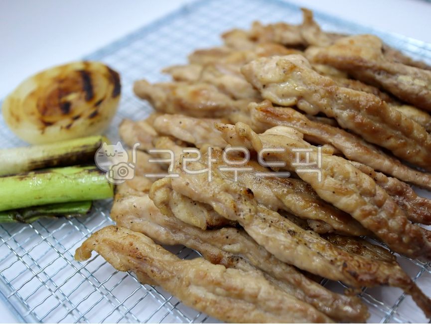 닭목살,닭목살소금구이,닭목살구이,바베큐,세세리,닭목살요리,닭,닭고기,음식,숯,숯불구이,숯불,숯불닭갈비,닭구이,bbq,특수부위,닭특수부위,목살