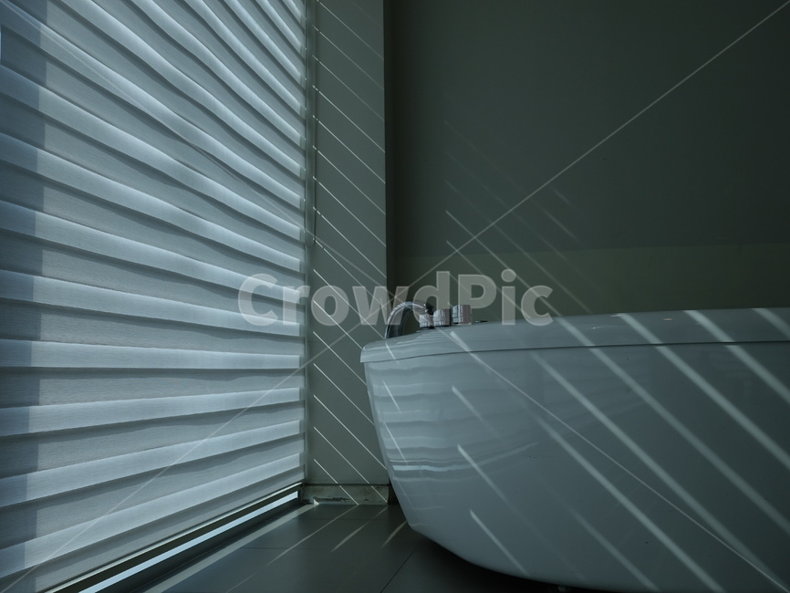 욕조,감성,블라인드,햇살,차가운,목욕,화장실,가정장식,homedecor