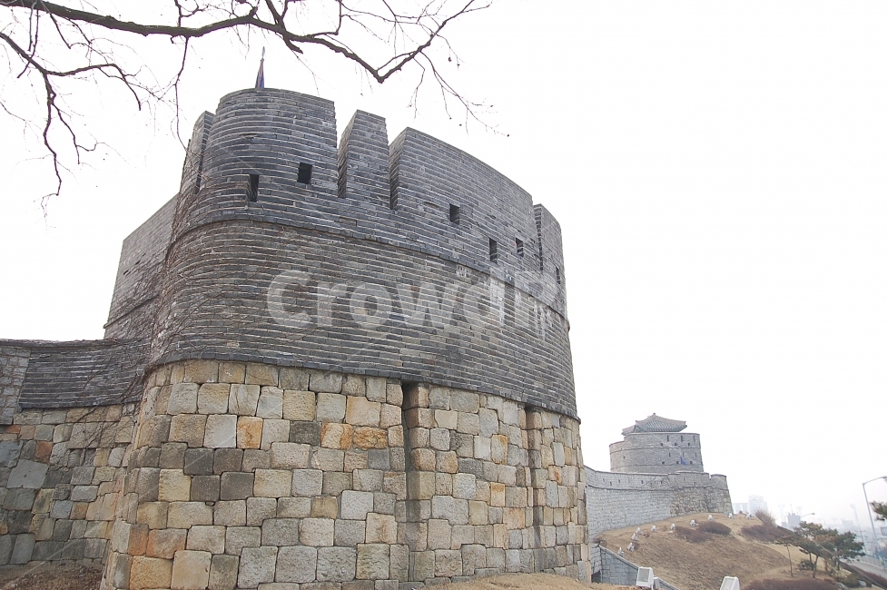 수원,수원화성,유네스코,유네스코문화유산,문화재,한국,코리아,전통,성곽,한국전통,한국문화,korean traditional,korean culture,랜드마크,landmark,tourist attraction,한국랜드마크,한국관광지,한국명소,korea landmark,korea tourist attraction,건축물,건물외관,exterior,building,structure,architecture,construction