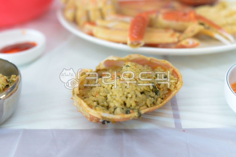 대게,박달대게,crab,해산물,해조류,seafood,해물,수산시장,수족관,food,음식,볶음밥,밥,게딱지,내장