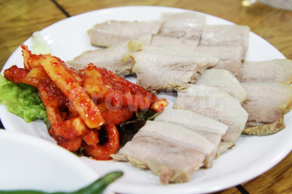 수육백반,돼지국밥,한국음식,수육,보쌈,음식,식재료,요리,food,cook,meal,dishes,food reserves,육류,고기,meat,한식,한국음식,한국요리,korean food,korean dishes,korean meal,korean cook