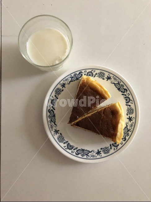 파리,치즈케이크,우유,티타임,오후