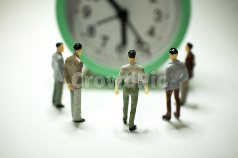 시계,알람,탁상용,탁상시계,알람시계,약속,기상,모닝콜,출근,늦잠,지각,피규어,초침,분침,시침,사물,물건,오브젝트,thing,object,matter,연출,컨셉,콘셉,direction,concept