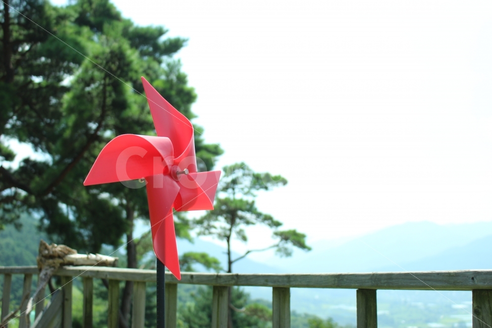 지리산,휴가,여행,산,힐링,펜션,자연,가을,바람개비,사물,물건,오브젝트,thing,object,matter