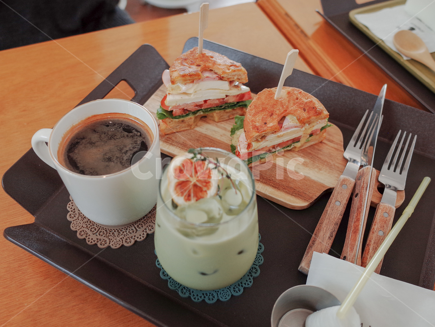 burger,버거,food,음식,카페,샌드위치,라떼,커피,브런치