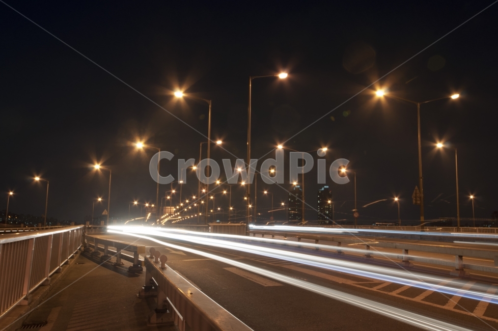 서울,야경,장노출,다리,고요함,야경,밤,풍경,nightscape,night,landscape,교통,교통수단,traffic,transportation,road,도로,freeway,고속 도로,highway,고속도로