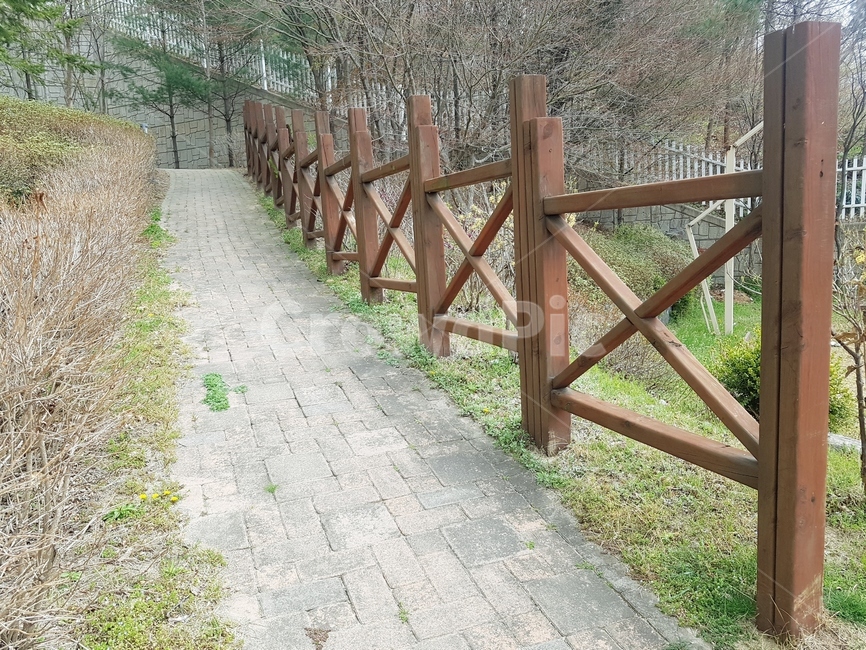 봄,산책,걷기,나무,풀,산책로,돌계단,하늘,4월,돌아가는길