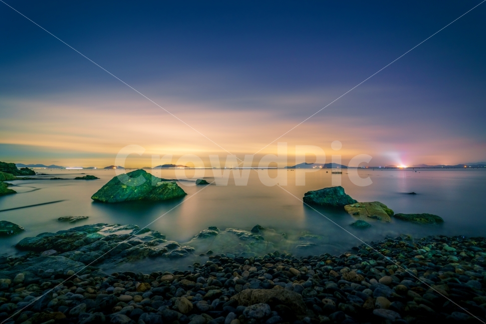 바다,야경,풍경,장노출,광각,푸른,밤바다,sea,ocean,beach,landscape,고요,고요한,아름다운,자연,감성,여행,자연,풍경,nature,landscape,해변,바다,beach,sea,색깔,색상,색채,색감,color sense,color sensitivity,feeling of color,water,물,대양,outdoors,옥외,shoreline,해안선,land,땅,coast,연안,island,섬