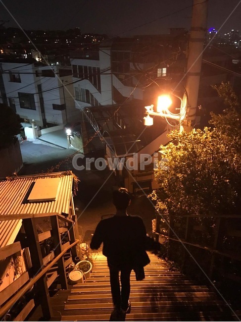 남산,녹사평,남자,혼자,홀로