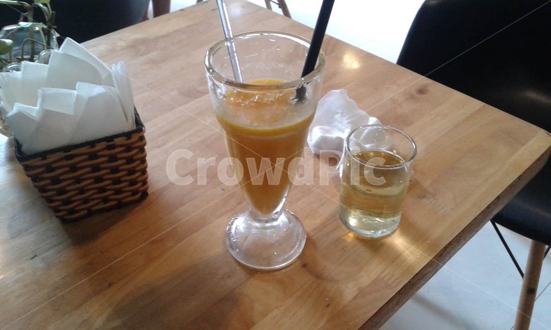 wood,나무,drink,beverage,juice,마실것,음료수,drink,beverage