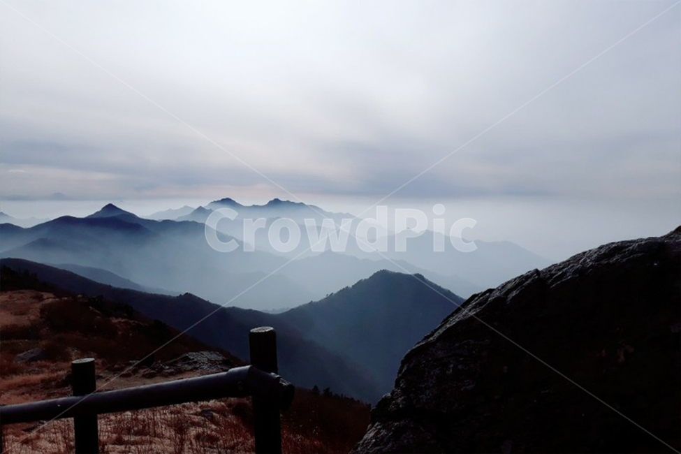 산꼭대기,몽환적인,아침,안개,자연,자연,풍경,nature,landscape,mountain,산,mountain range,산맥,outdoors,옥외