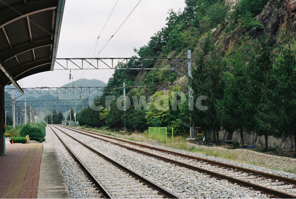 기차,열차,기찻길,철도,철로,풍경,필름,감성,train,railway,railroad,film,교통,교통수단,traffic,transportation